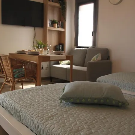 Natalia Apartment *